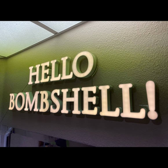 VS Display sign Authentic HELLO BOMBSHELL - Picture 8 of 10